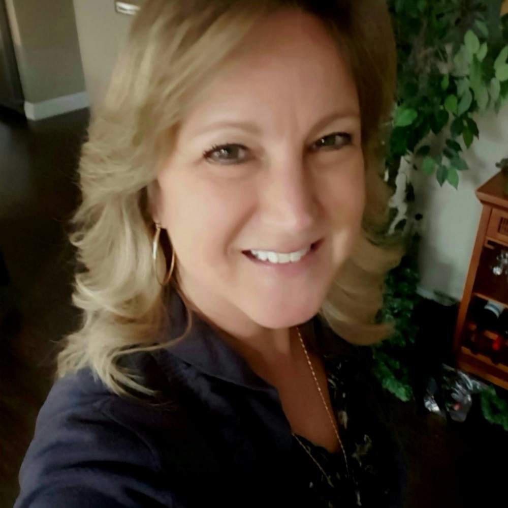 Meet your Posher, Lynn